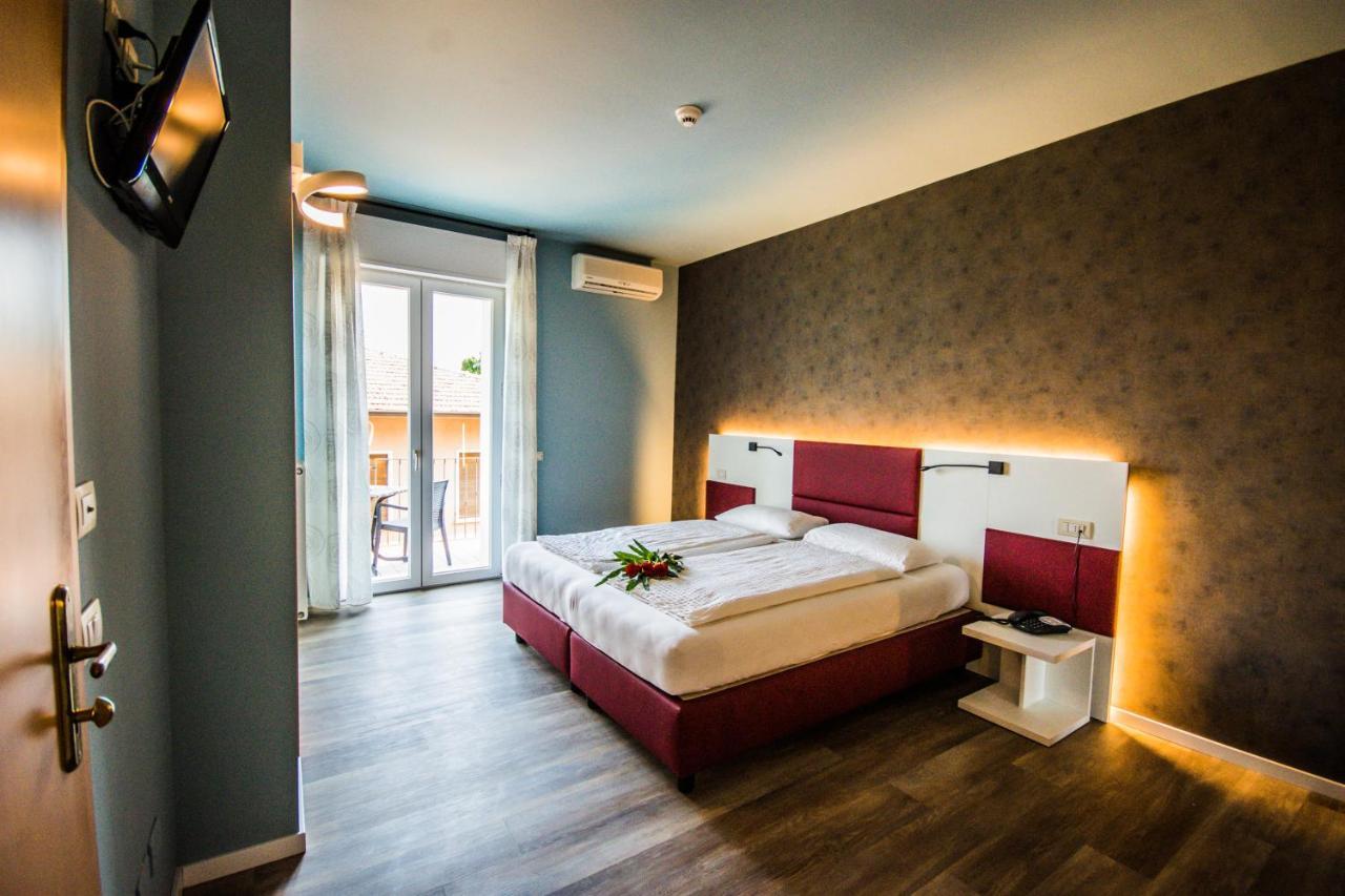 Eden Hotel Torri Del Benaco